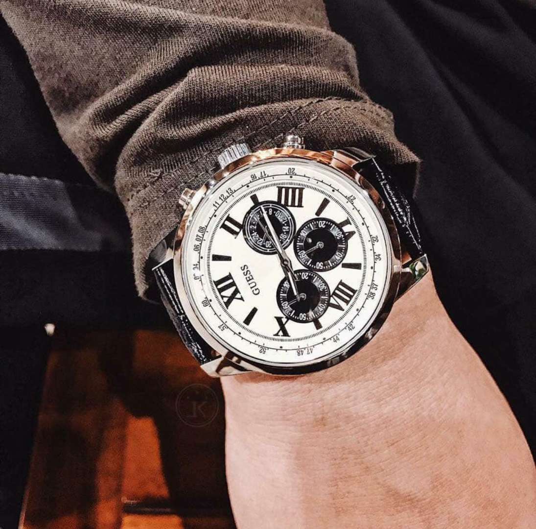 Montre Guess Pour Homme, W0380G1