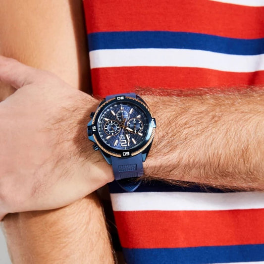 Montre Guess Pour Homme, W1168G4